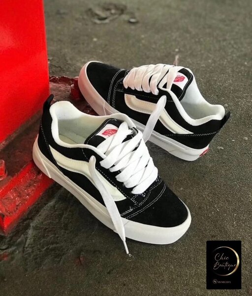 VANS knu skool avec carton