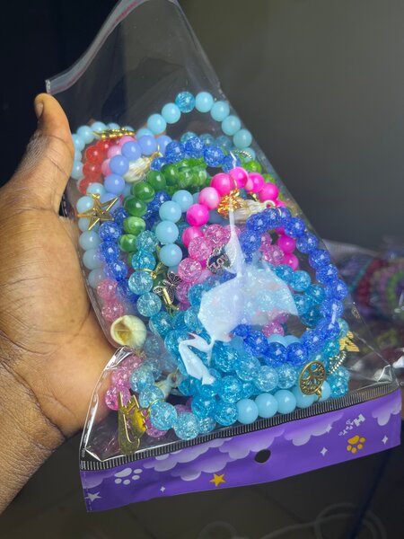 Bracelets en perles colorées