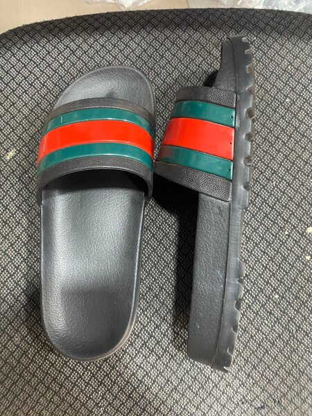 Mules Gucci noir homme