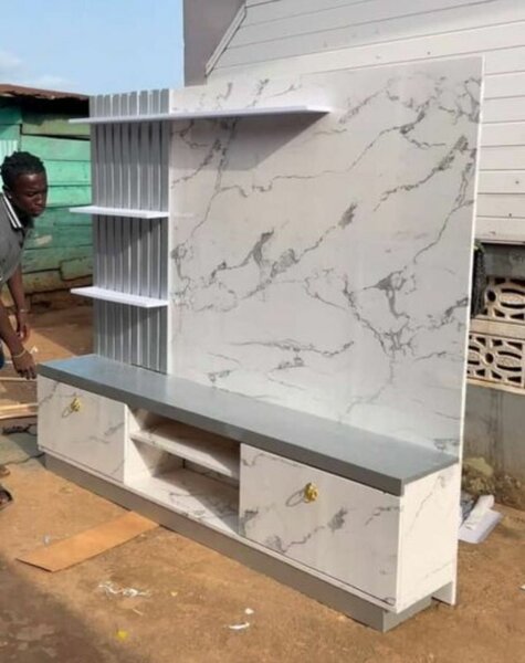 Meuble TV marbre élégant