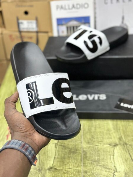 Claquettes confort homme Levi's