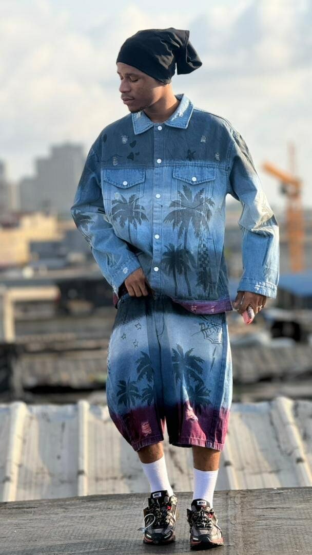 Ensemble streetwear denim