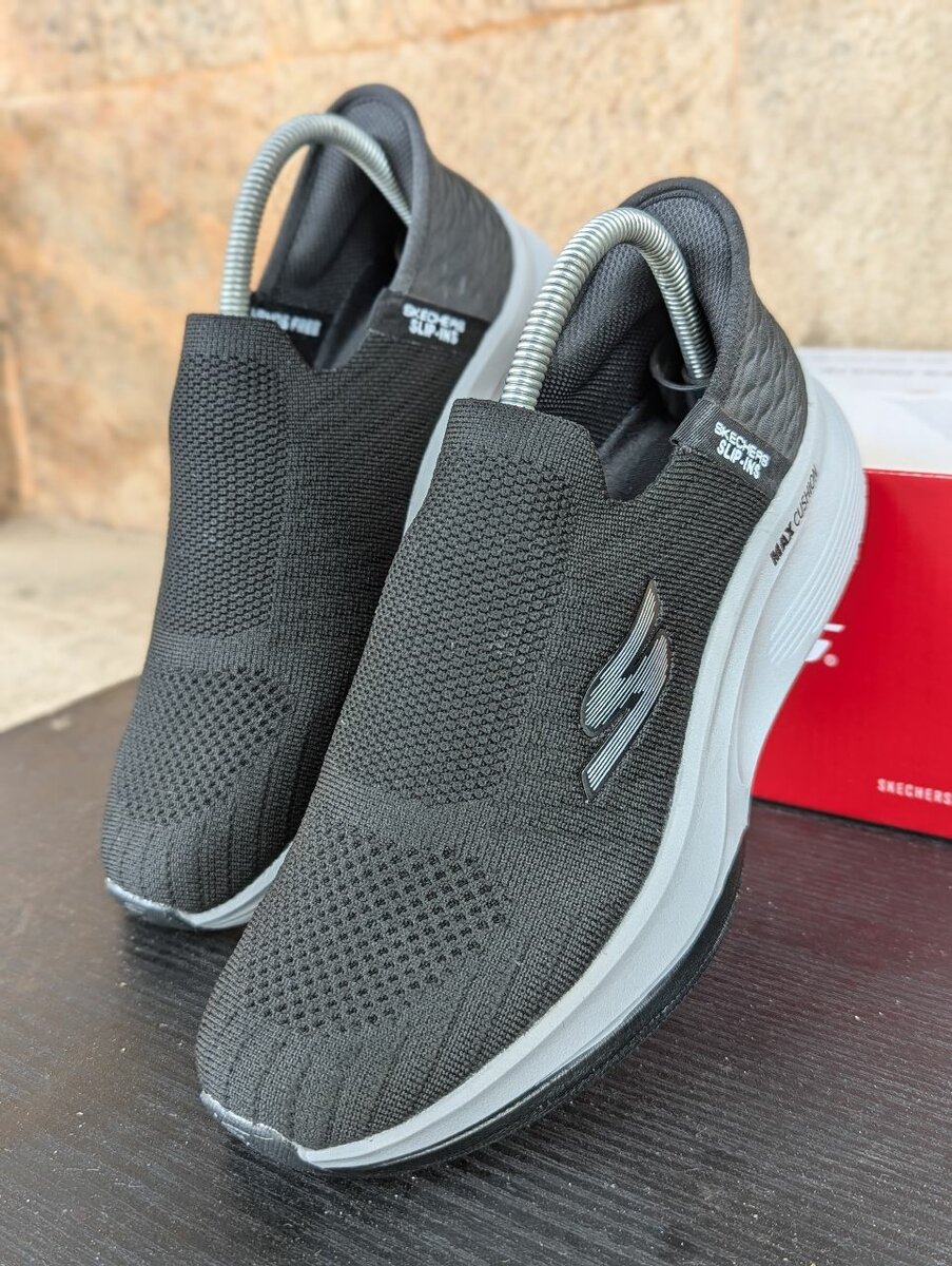 SKETCHERS SLIP-INS (MAX CUSHION)