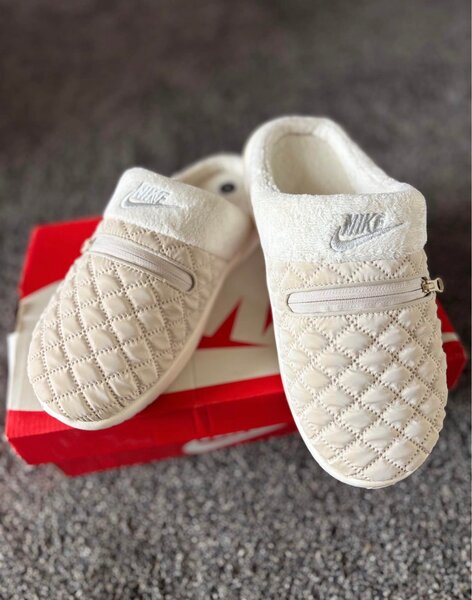 Nike Tan Woven Slippers