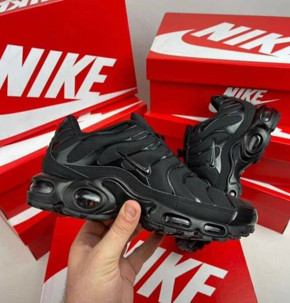 Nike Air Max Black Sneakers