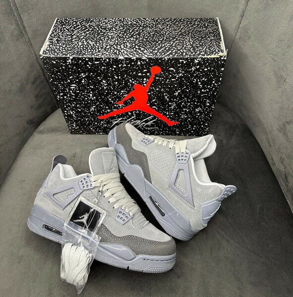 Air Jordan 4 rétro original avec carton