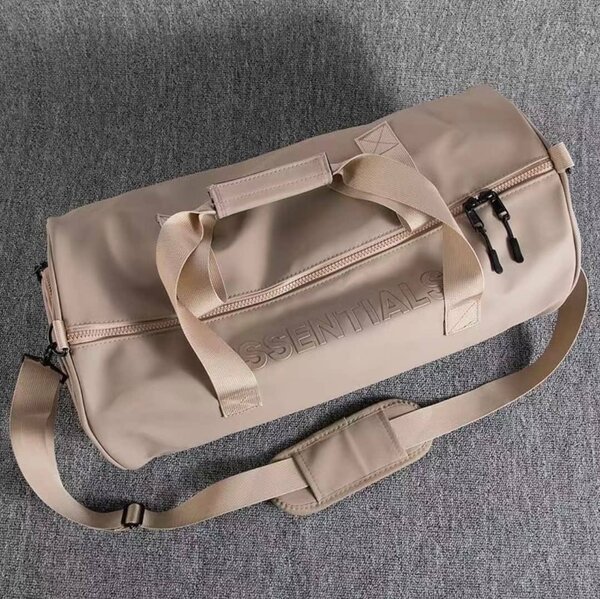 Sac de voyage essentials