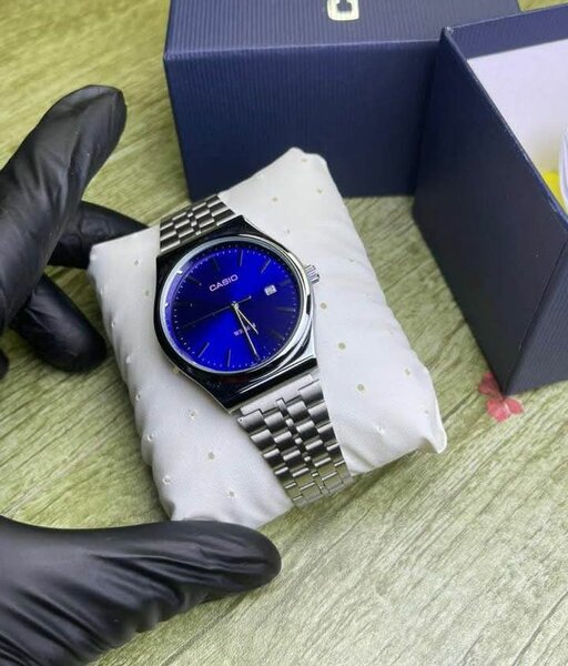 Montre Casio en acier inoxydable