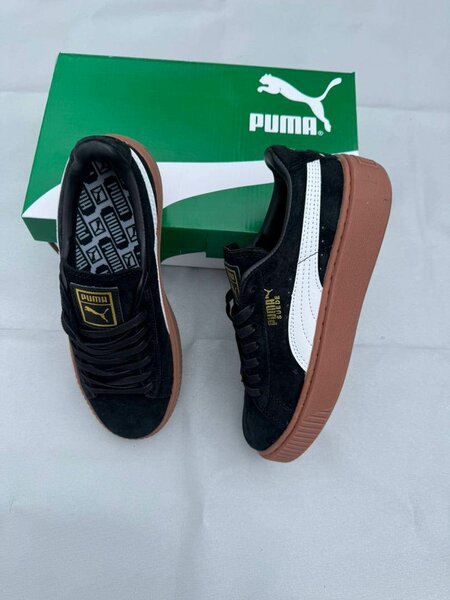 Puma Sneakers