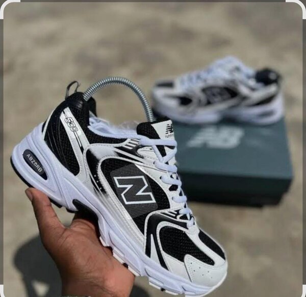 New Balance 530 Sneakers