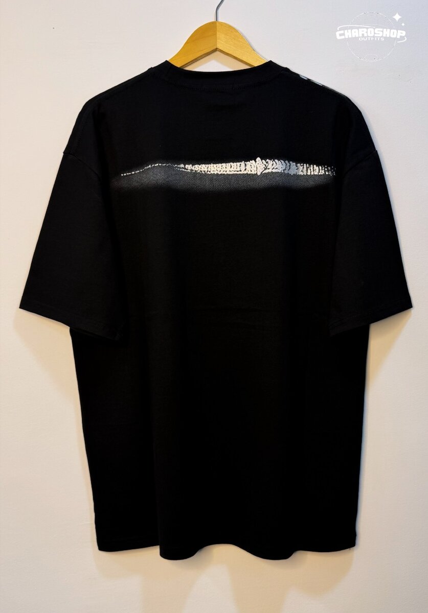 T-shirt noir Akandoll