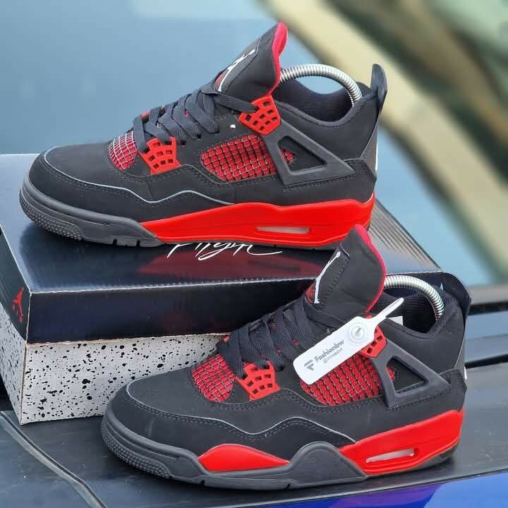 Air Jordan 4