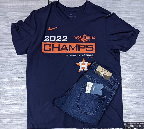 Men's combo T-shirt and jeans