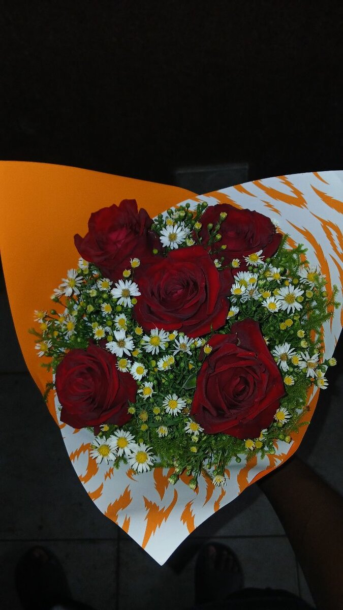 Bouquet de roses rouges fraîches