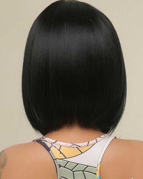 Perruque courte noire pour femme