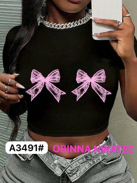 T-shirt courte noire avec nœuds