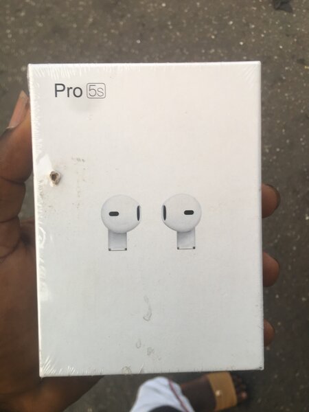 pro 5 airpods