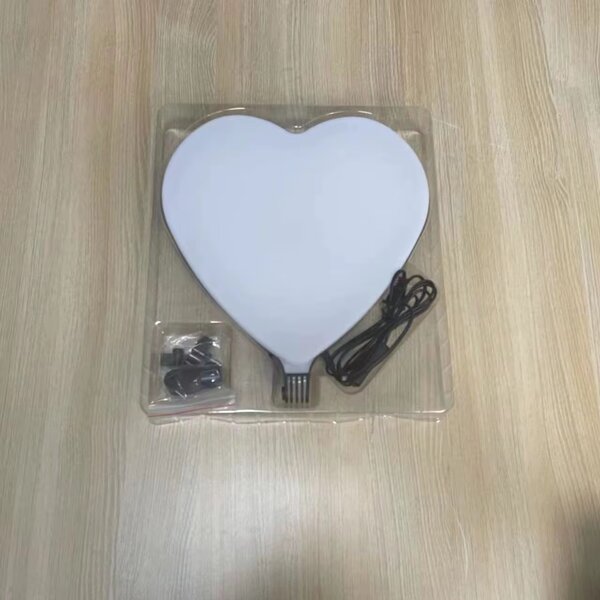 Lampe LED en forme de cœur