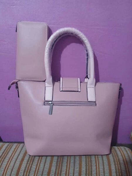 Sac à main femme PEDRA en cuir rose