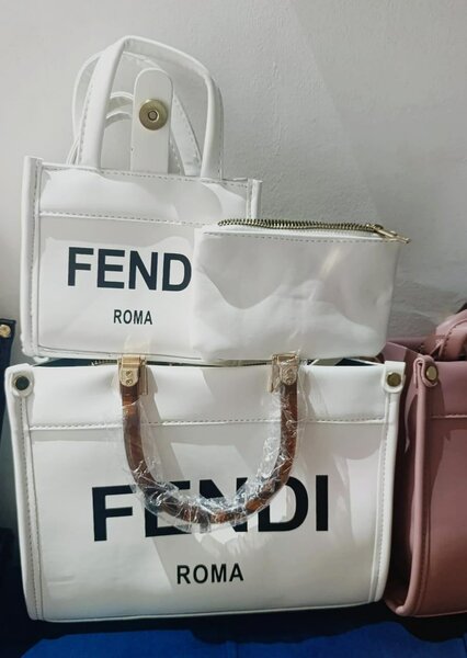 Sacs à main Fendi 3 en 1