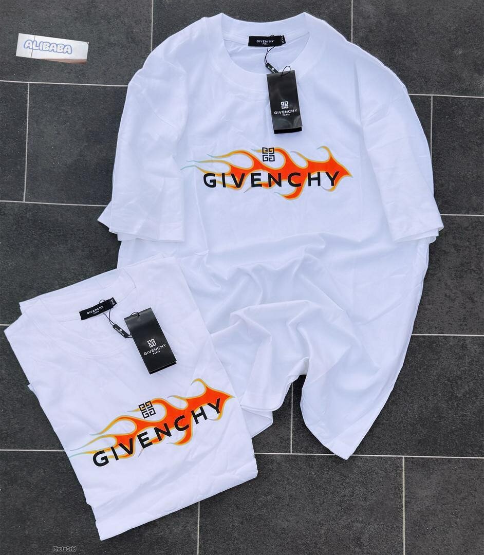 Ensemble T-shirt et shorts Vans, Givenchy, Hugo