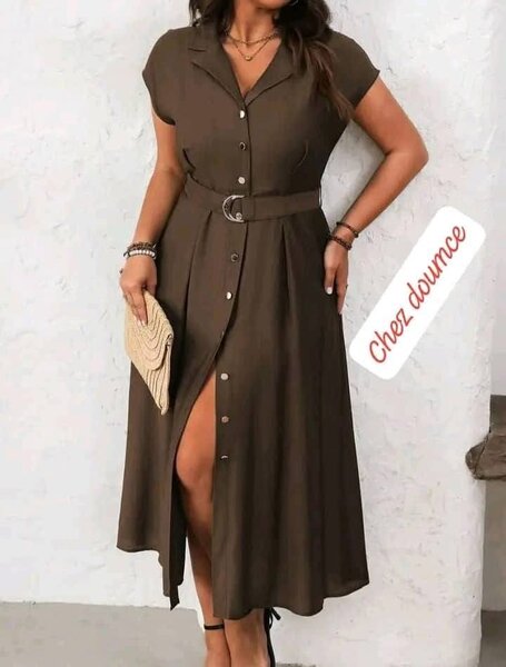 Robe chemise ceinturée élégante