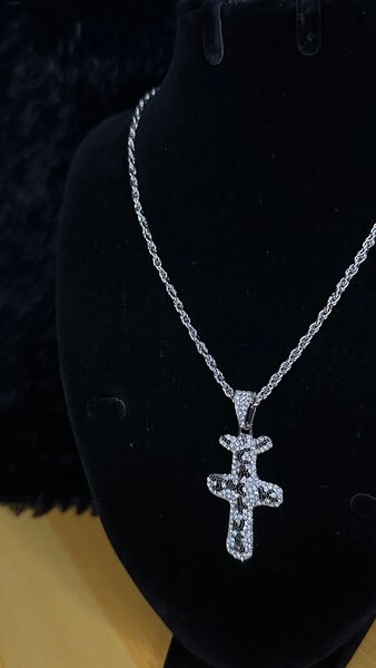 Collier Croix Diamanté