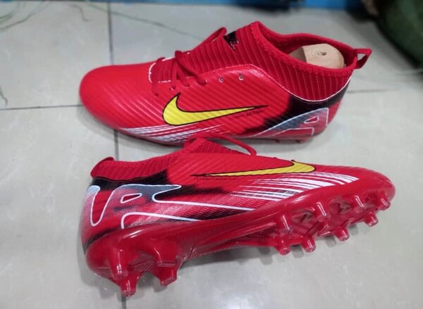 Chaussure Football Nike Homme