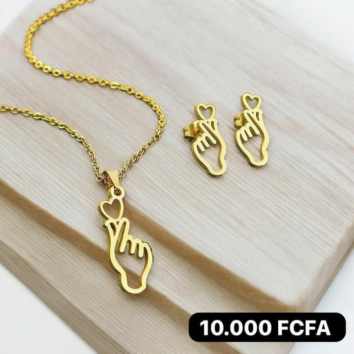 Collier et Boucles Or Minimaliste