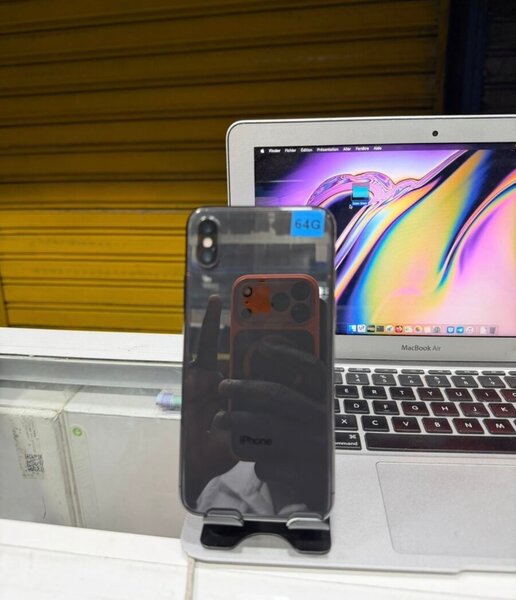 iPhone X 64 Go - Écran Retina