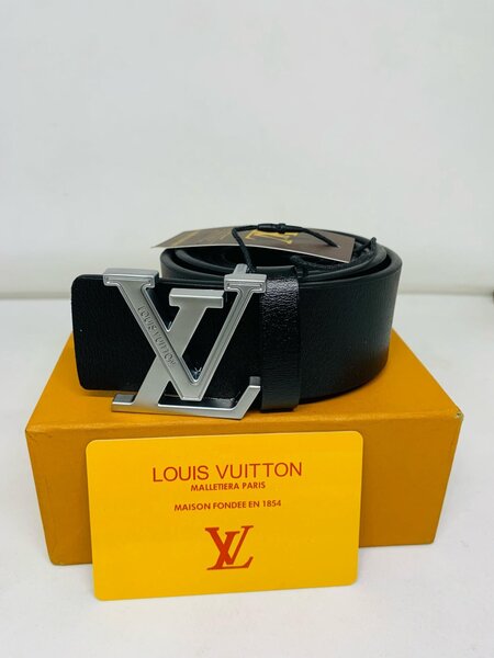 Ceinture en cuir nouveau