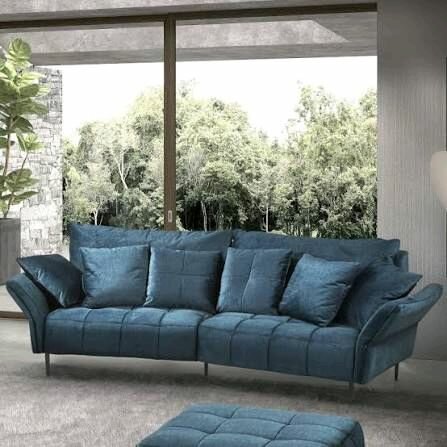 Canapé design en cuir bleu