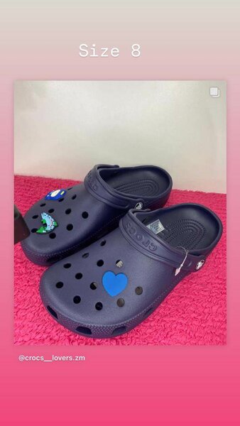 CLASSIC CROCS