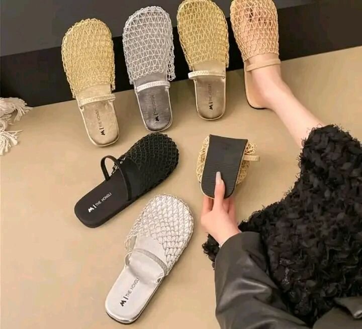 Sandales plates en maille respirante