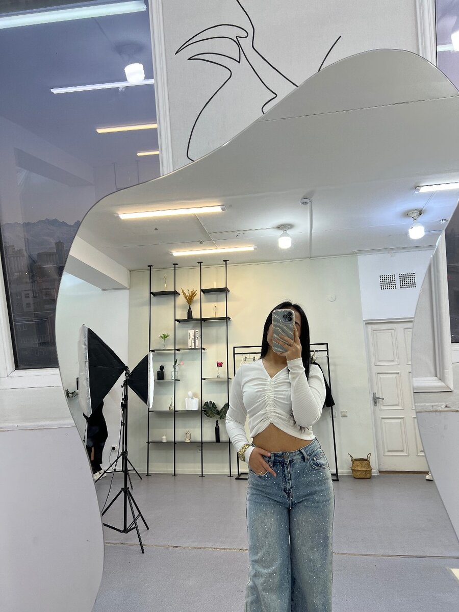 Джинсы, лонгслив