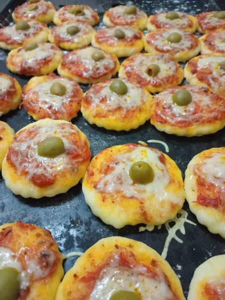 Mini pizzas apéritif olive