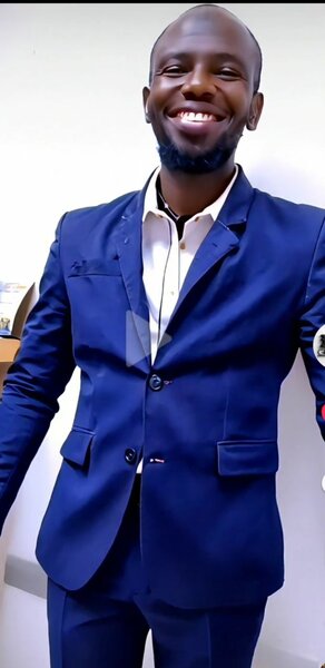 Costume élégant pour homme