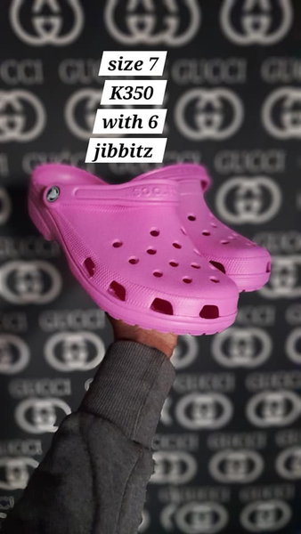 crocs
