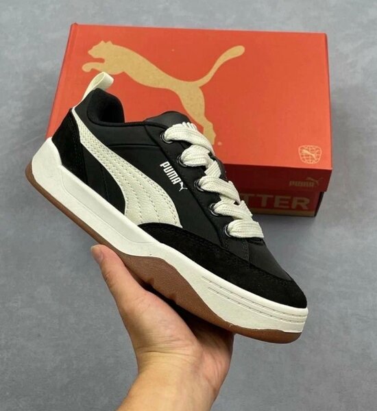 Sneakers noirs Puma pour hommes