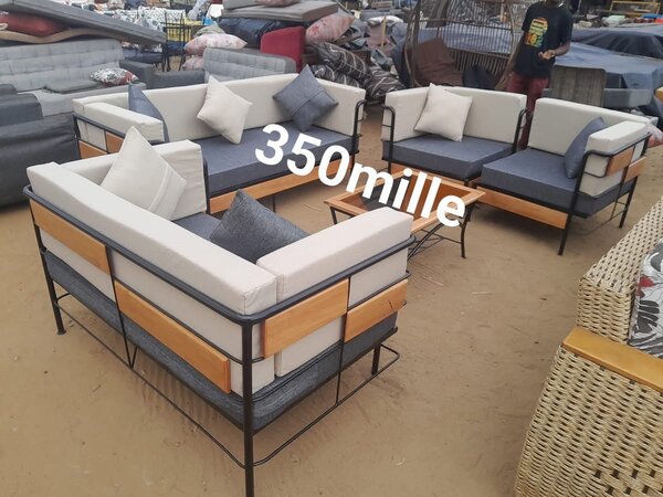 Canapé moderne confortable