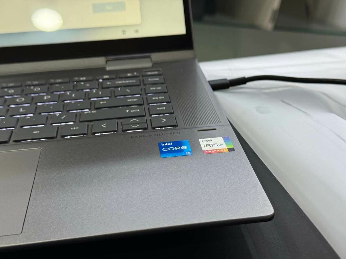 HP Envy X360 15-ew1058wm