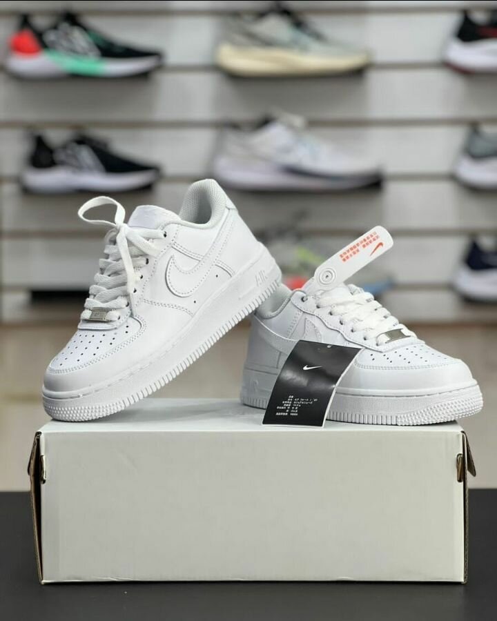 Nike Air Force 1 Baskets Blancs Homme