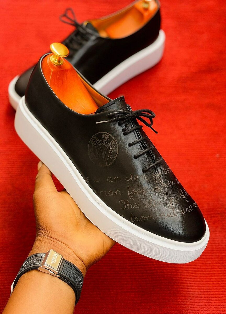 Chaussures Sneakers en Cuir Noir