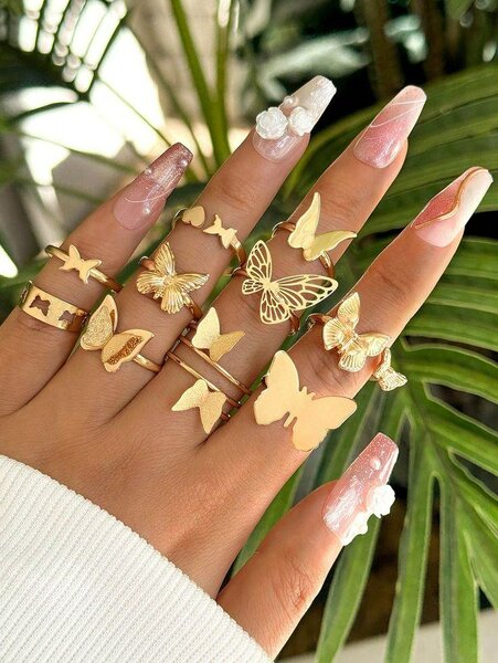 Jolie bague papillon dorée