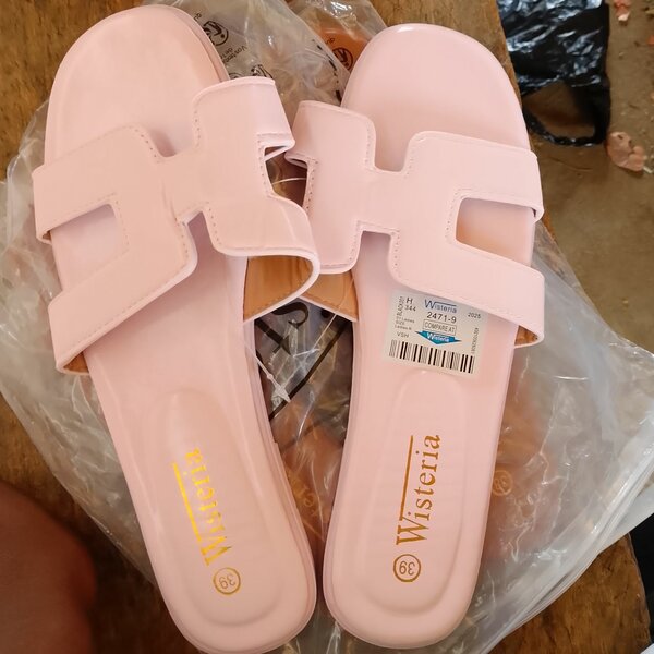 Sandales roses élégantes