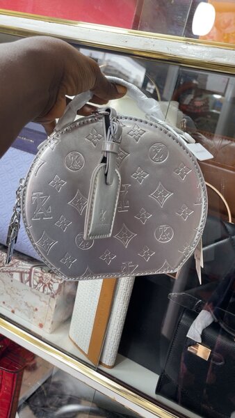 Sac à main luxe argenté