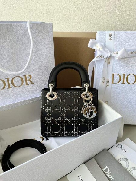 Quality Dior bag, not your regular top top notch