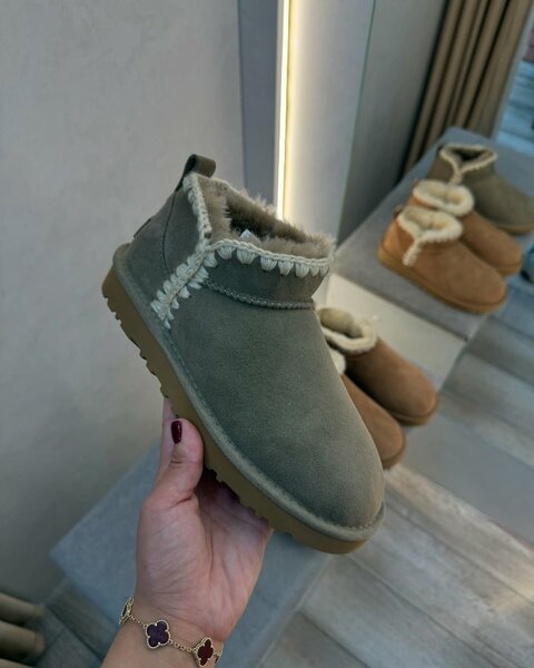 Стильные утеплённые угги