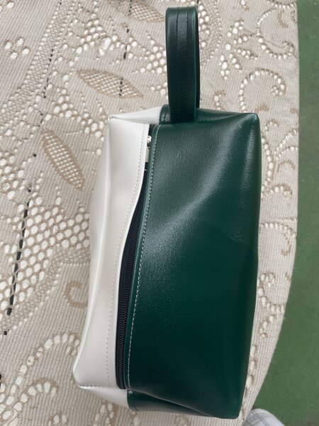 Sandales vertes en cuir