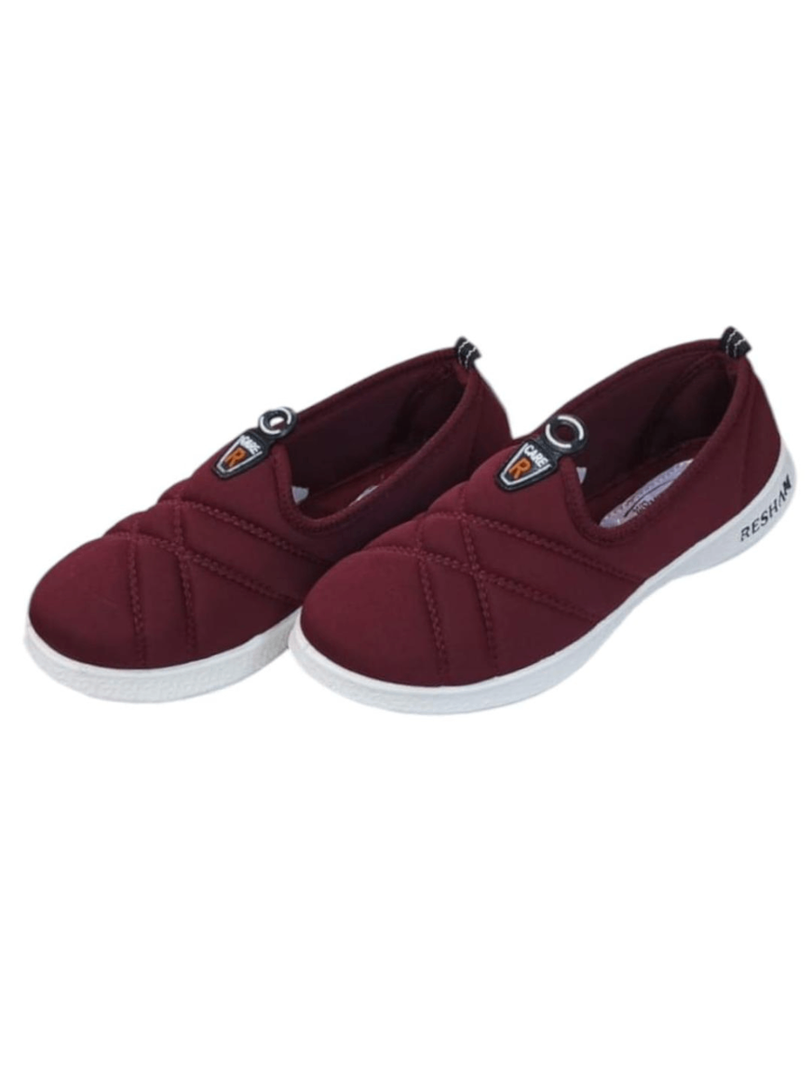 Women's casual soft shoes